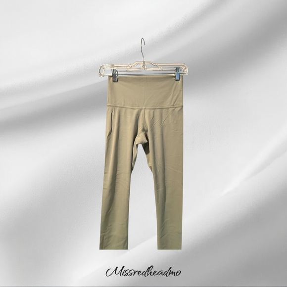 TNAction Leggings - Picture 2 of 5